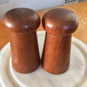 MCM Mushroom Teak Salt & Pepper shakes set